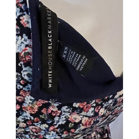 Flower blouse - Picture 3 of 3